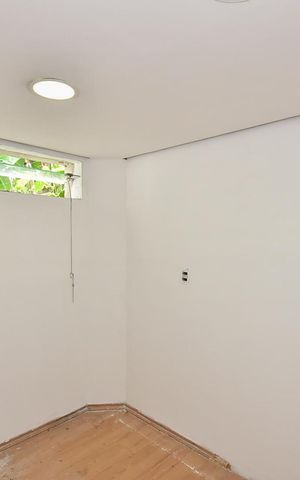 Casa de condomínio à venda com 466m², 3 quartos e 4 vagasQuarto de Serviço