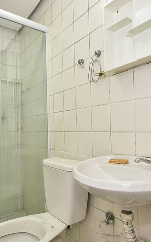 Casa de condomínio à venda com 466m², 3 quartos e 4 vagasBanheiro de Serviço