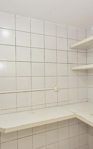Casa de condomínio à venda com 466m², 3 quartos e 4 vagasDespensa