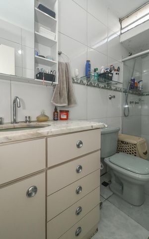 Casa à venda com 183m², 4 quartos e 3 vagasBanheiro Social