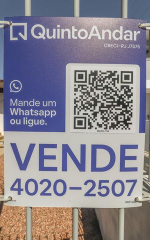 Casa à venda com 183m², 4 quartos e 3 vagasFachada