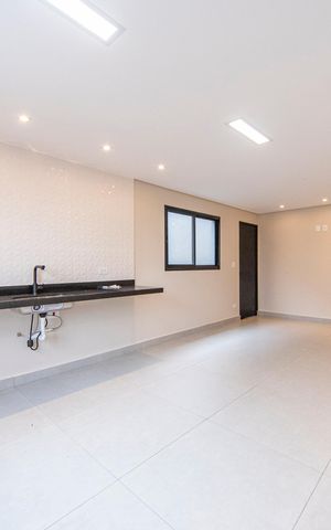 Casa à venda com 226m², 3 quartos e 4 vagas