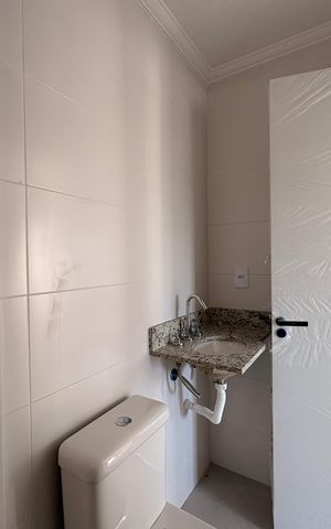 Apartamento à venda com 56m², 2 quartos e 1 vaga Apartamento à venda com 56m², 2 quartos e 1 vagaBanheiro