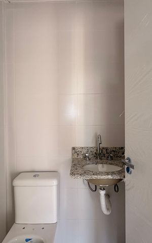 Apartamento à venda com 56m², 2 quartos e 1 vaga Apartamento à venda com 56m², 2 quartos e 1 vagaBanheiro