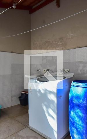 Casa de condomínio à venda com 151m², 3 quartos e 2 vagas