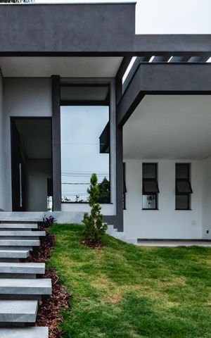 Casa à venda com 222m², 4 quartos e 3 vagasFachada 