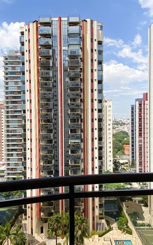 Apartamento à venda com 168m², 3 quartos e 3 vagas Apartamento à venda com 168m², 3 quartos e 3 vagasSacada da Suíte 1