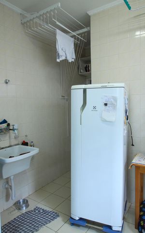 Casa à venda com 94m², 4 quartos e 1 vaga Casa à venda com 94m², 4 quartos e 1 vagaÁrea de Serviço