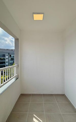 Apartamento à venda com 36m², 2 quartos e sem vaga Apartamento à venda com 36m², 2 quartos e sem vagaSacada da Sala