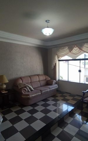Casa para alugar com 350m², 3 quartos e 4 vagas