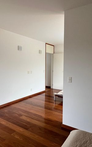 Casa de condomínio à venda com 1014m², 6 quartos e 4 vagas