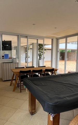 Casa de condomínio à venda com 1014m², 6 quartos e 4 vagas
