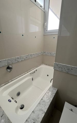 Casa de condomínio à venda com 1014m², 6 quartos e 4 vagas