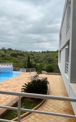 Casa de condomínio à venda com 1014m², 6 quartos e 4 vagas