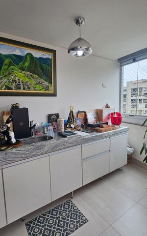 Apartamento à venda com 212m², 4 quartos e 4 vagas