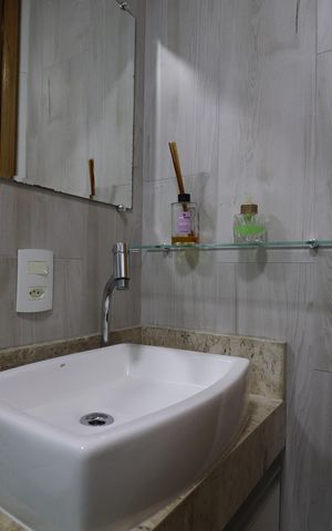 Apartamento à venda com 55m², 2 quartos e 1 vagaBanheiro 2