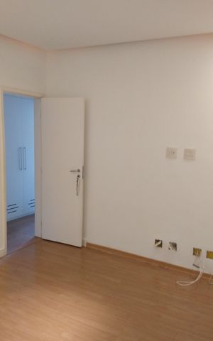 Casa à venda com 362m², 6 quartos e 2 vagas