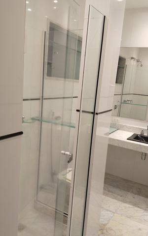 Casa à venda com 362m², 6 quartos e 2 vagas