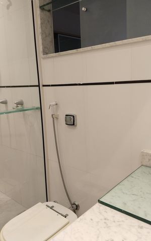Casa à venda com 362m², 6 quartos e 2 vagas