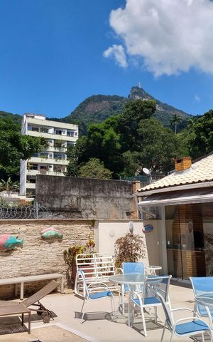 Casa à venda com 362m², 6 quartos e 2 vagas