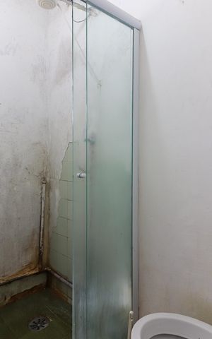 Casa à venda com 252m², 4 quartos e 4 vagasEdicula - Banheiro