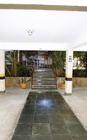 Apartamento para alugar com 65m², 2 quartos e 1 vagaEntrada