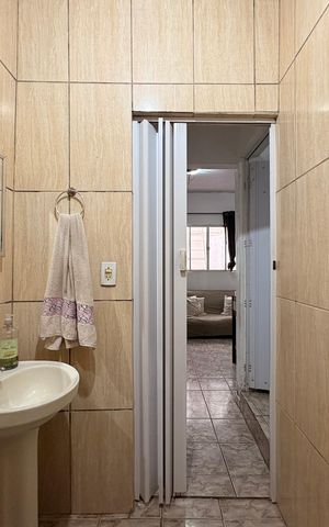 Casa à venda com 154m², 2 quartos e 2 vagas Casa à venda com 154m², 2 quartos e 2 vagasBanheiro