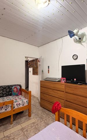 Casa à venda com 154m², 2 quartos e 2 vagas Casa à venda com 154m², 2 quartos e 2 vagasQuarto 2