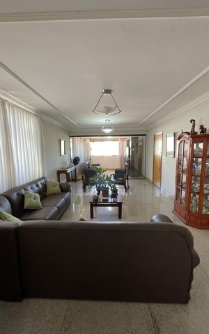 Casa à venda com 180m², 4 quartos e 3 vagas