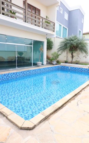 Casa à venda com 424m², 3 quartos e 4 vagasPiscina