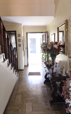 Casa à venda com 424m², 3 quartos e 4 vagasSala