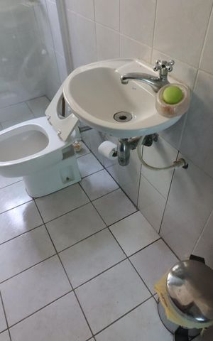 Casa à venda com 424m², 3 quartos e 4 vagasBanheiro de serviço