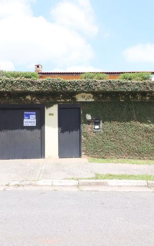 Casa à venda com 424m², 3 quartos e 4 vagasFachada