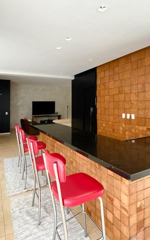 Casa de condomínio à venda com 512m², 4 quartos e 6 vagas Casa de condomínio à venda com 512m², 4 quartos e 6 vagasBar