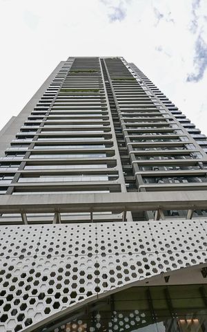 Apartamento à venda com 186m², 3 quartos e 3 vagasFachada