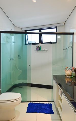 Casa à venda com 630m², 4 quartos e 5 vagas Casa à venda com 630m², 4 quartos e 5 vagasBanheiro Social