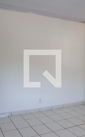 Casa à venda com 300m², 6 quartos e 1 vaga Casa à venda com 300m², 6 quartos e 1 vagaCasa 2