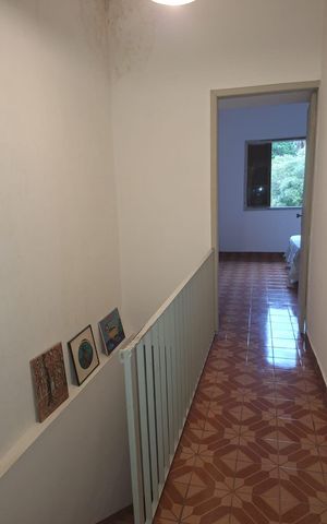 Casa à venda com 300m², 6 quartos e 1 vaga Casa à venda com 300m², 6 quartos e 1 vagaCasa 4