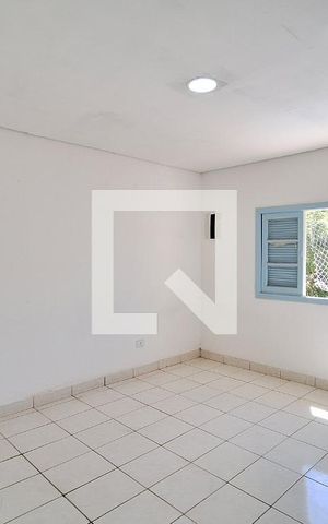 Casa à venda com 300m², 6 quartos e 1 vaga Casa à venda com 300m², 6 quartos e 1 vagaCasa 1