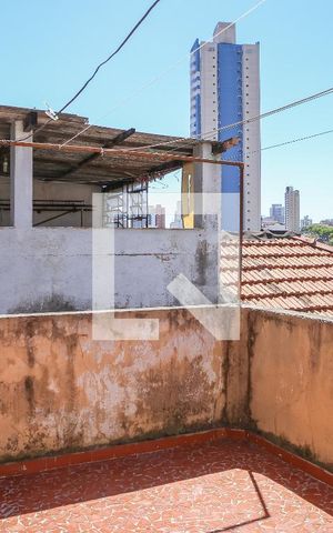 Casa à venda com 300m², 6 quartos e 1 vaga Casa à venda com 300m², 6 quartos e 1 vagaCasa 2