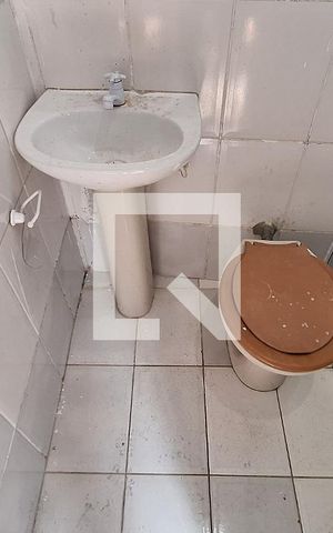 Casa à venda com 300m², 6 quartos e 1 vaga Casa à venda com 300m², 6 quartos e 1 vagaCasa 1