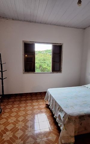 Casa à venda com 300m², 6 quartos e 1 vaga Casa à venda com 300m², 6 quartos e 1 vagaCasa 4