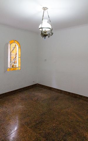 Casa à venda com 188m², 4 quartos e 2 vagasCopa