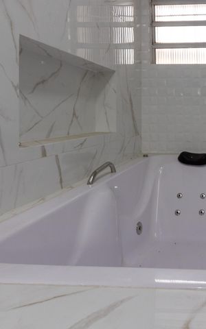 Casa à venda com 188m², 4 quartos e 2 vagasBanheiro da Suíte