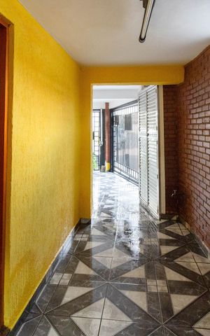 Casa à venda com 188m², 4 quartos e 2 vagasCorredor