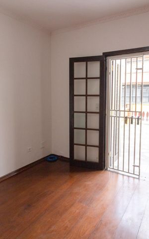 Casa à venda com 188m², 4 quartos e 2 vagasSuíte
