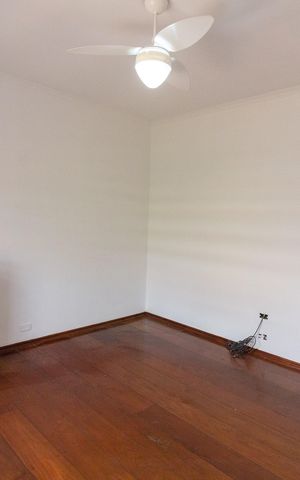 Casa à venda com 188m², 4 quartos e 2 vagasQuarto 