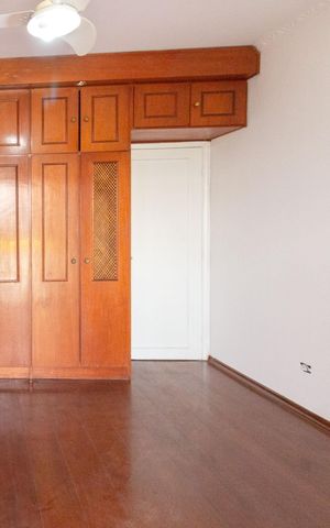 Casa à venda com 188m², 4 quartos e 2 vagasSuíte