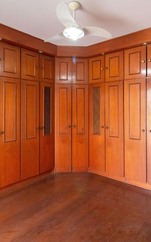 Casa à venda com 188m², 4 quartos e 2 vagasSuíte