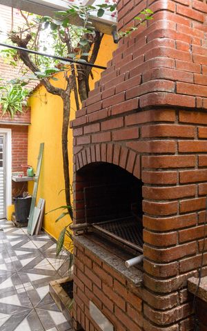 Casa à venda com 188m², 4 quartos e 2 vagasÁrea gourmet e de serviço